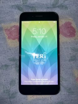 iPhone 7 Mint Condition ( Passcode Locked)