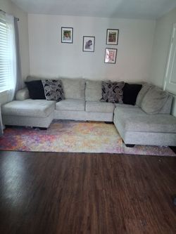 Large Gray Fabric Sectional Sofa with Chaise