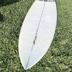 Surfboard - Tyler Warren 5’10” Epoxy