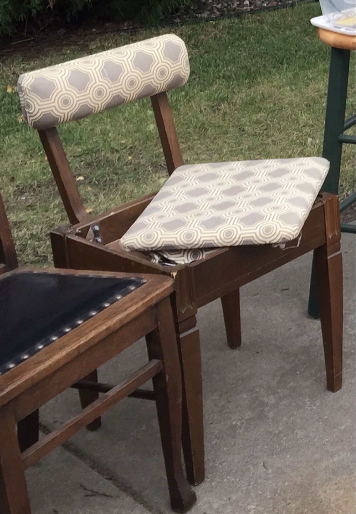 Antique Sewing Chair w/ Removable Seat