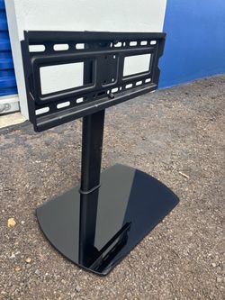 TV MOUNT