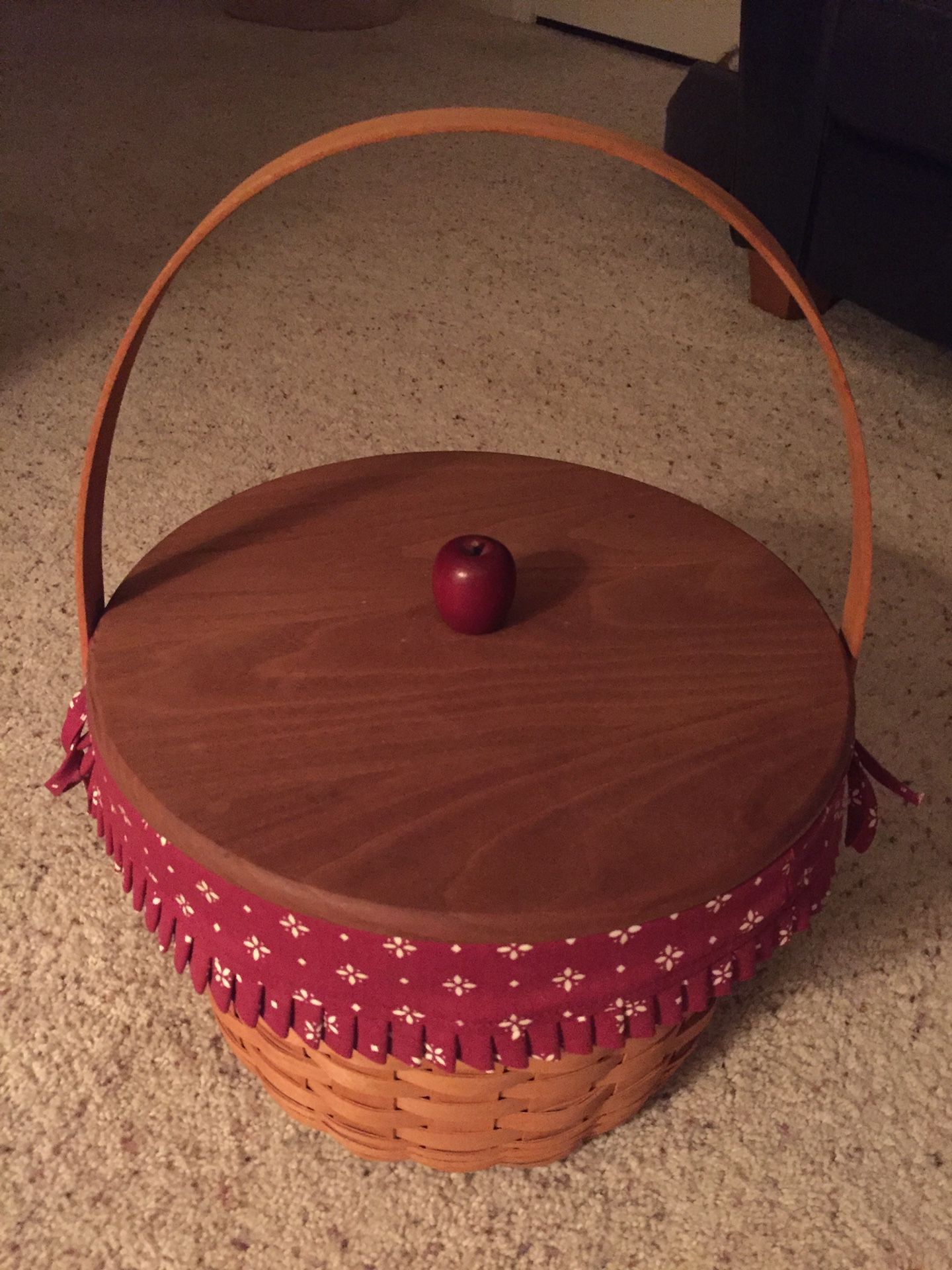 Beautiful longaberger basket