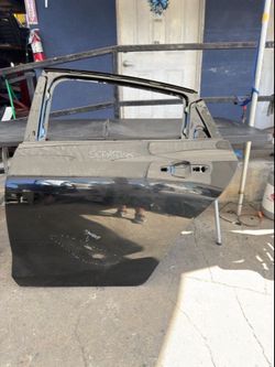 Chevrolwt malihu 2016-2025 left driver side rear door oem