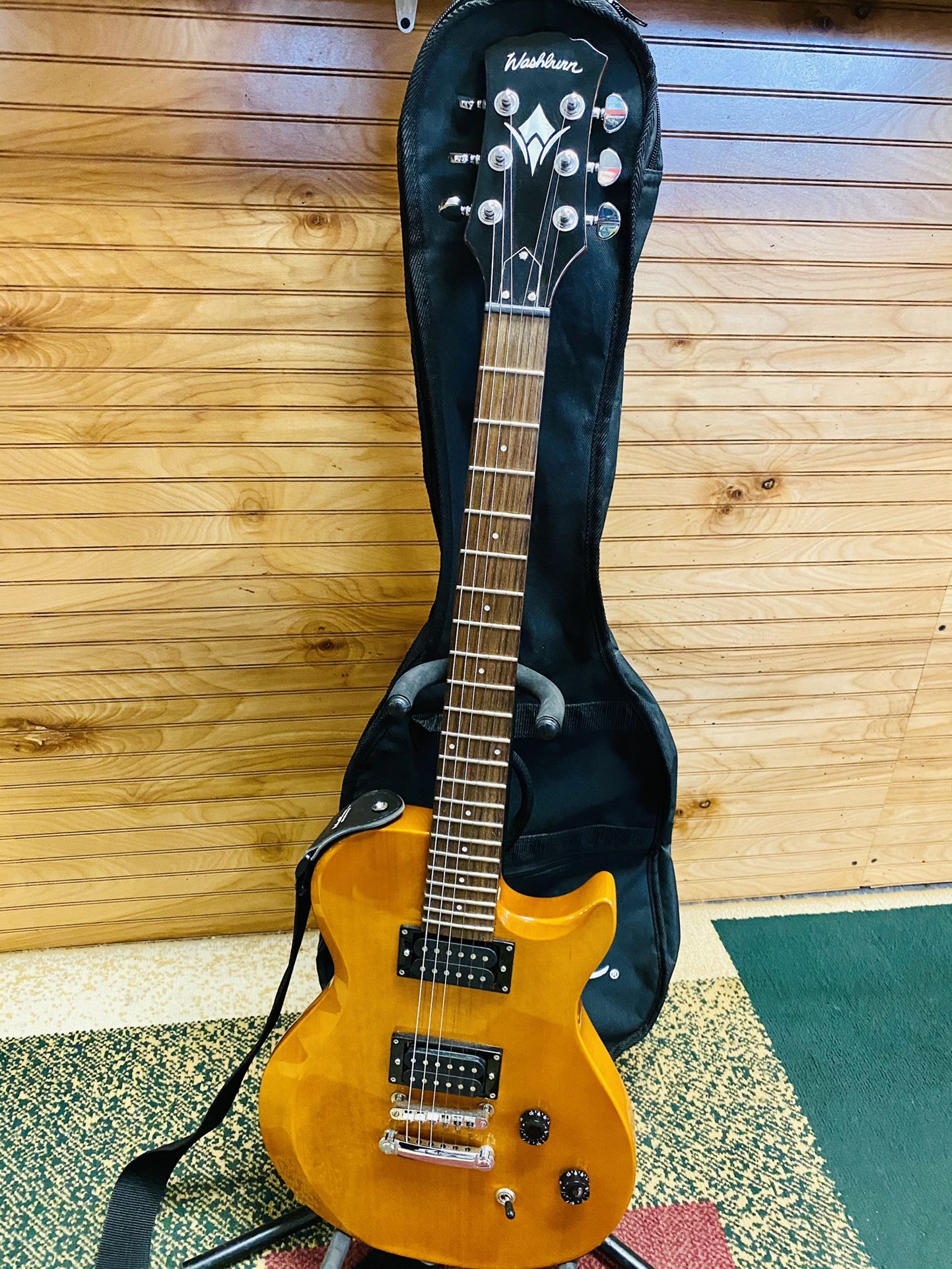 Washburn, 6 String Electric Guitar, Washburn Soft Case Included