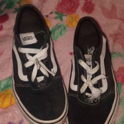 Women's Vans Black And White  Size 9.5