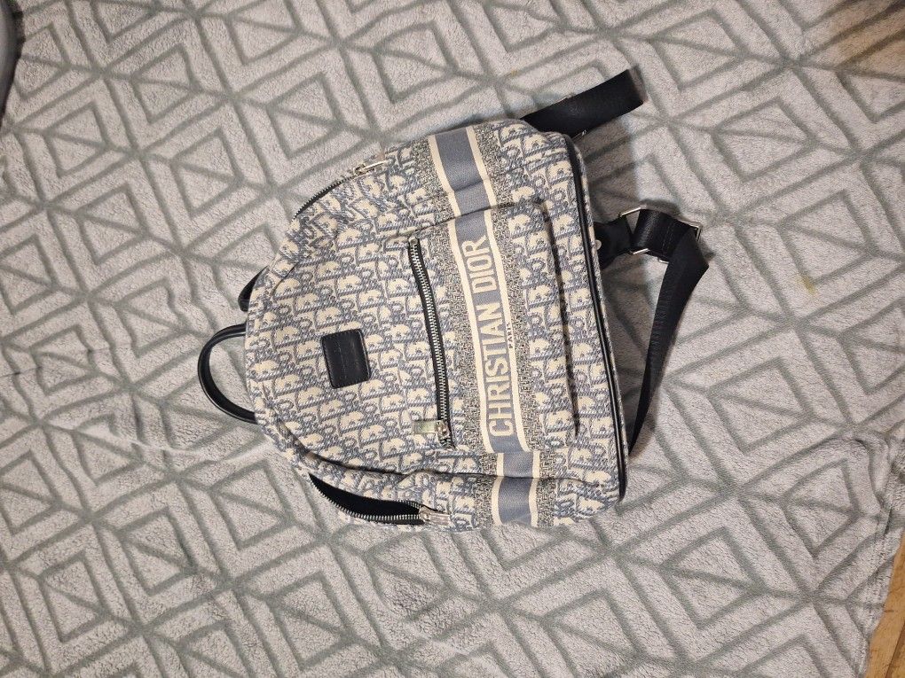 Selling Christian Dior Bag 