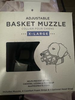 Un used large dog muzzle