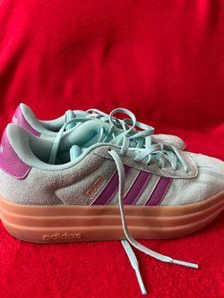 Adidas nike court low vision Girl shoes size 5