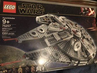 Millennium Falcon NEW