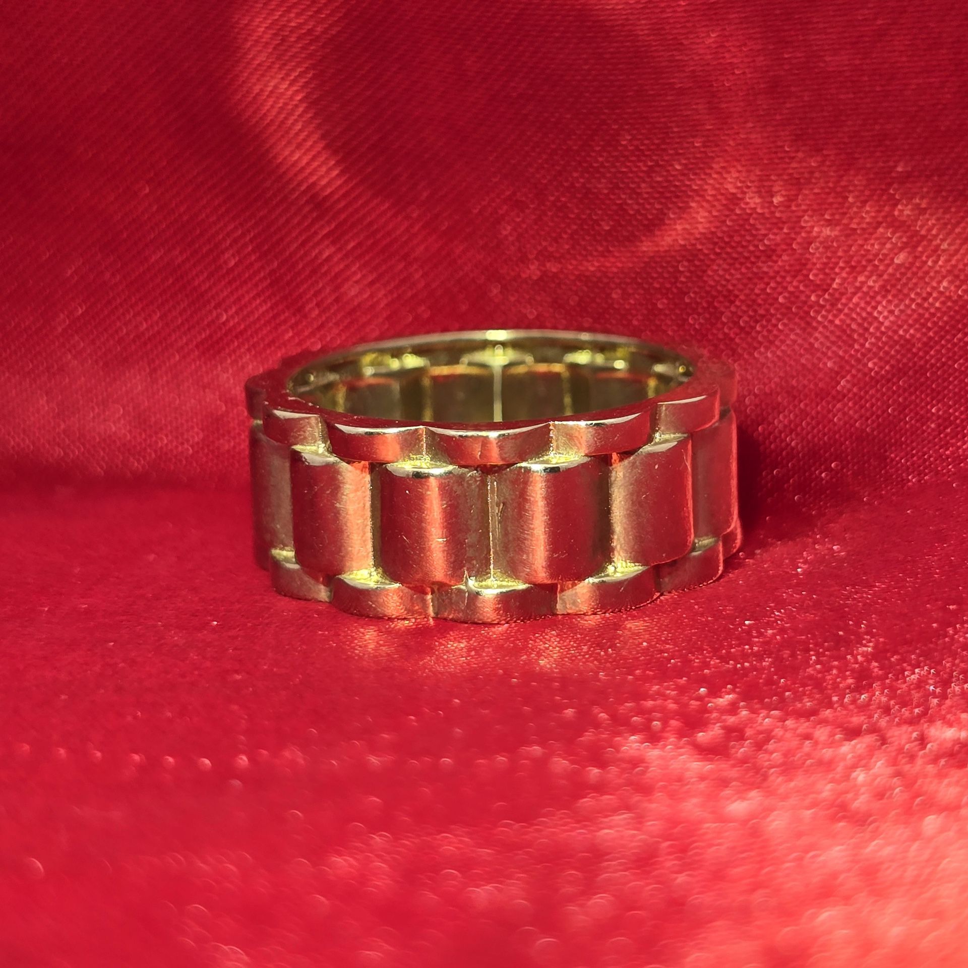 10k Gold Chain Link Ring