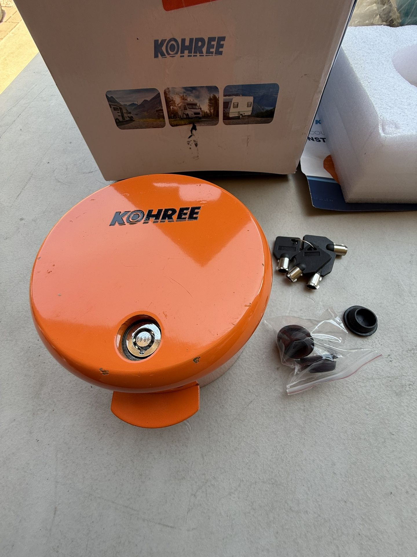Kohree Heavy Duty Trailer Coupler Lock, RV Trailer Locks Fit 2-5/16 Inches, 2", 1-7/8" Couplers, Durable Structural Steel Safety Trailer Tongue Lock W