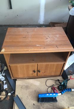 Free tv stand