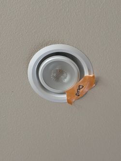 LED Recessed Downlight Trim, 4 in Retrofit, White, Used Good