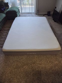 Queen Sized Memory Foam Mattress