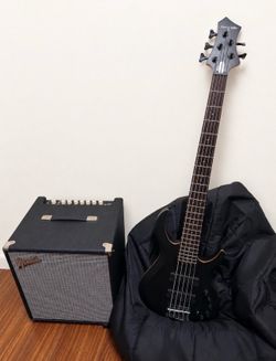Sire Marcus Miller Bass / Fender Rumble 100 bundle
