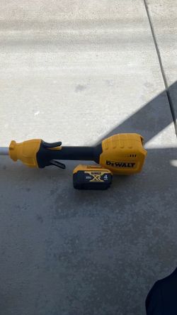 DeWalt 20V Cordless String Trimmer with Battery