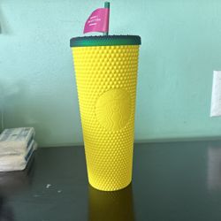 Starbucks Venti Hawaii Pineapple