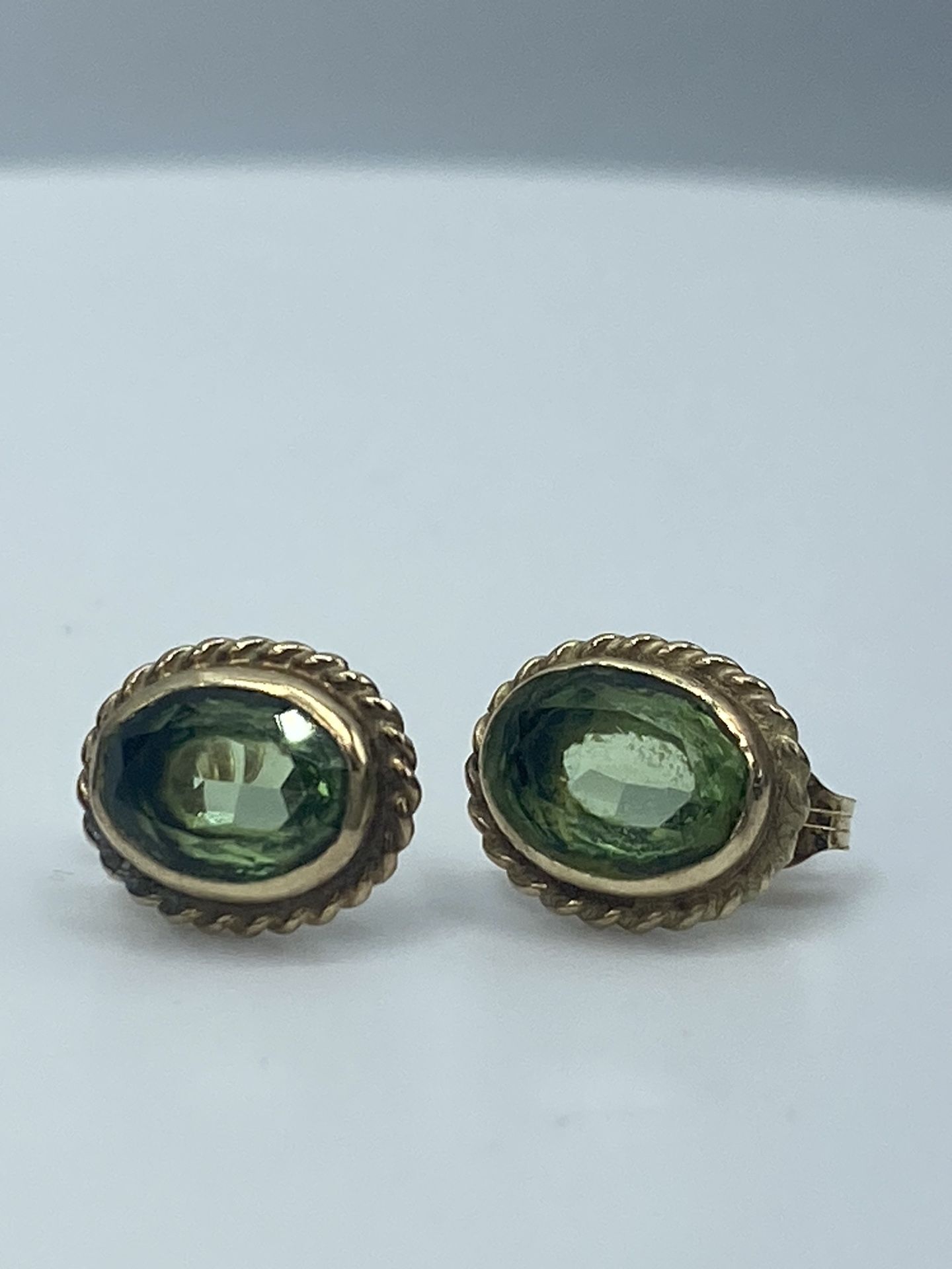 14K Yellow Gold Peridot Bezel Stud Earrings