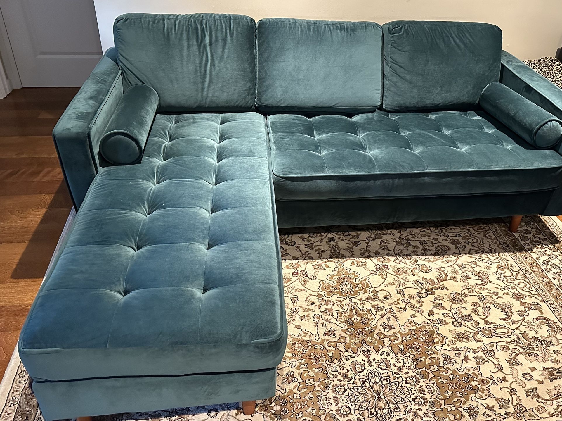 84” Wide Reversible Sofa & Chaise