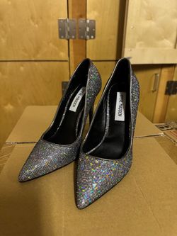 Steve Madden Holographic Glitter Pumps