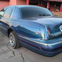 2002 Lincoln town car V8