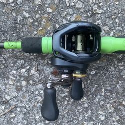 Shimano Bait Caster And Googan Squad Rod