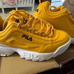Yellow Fila Size 6