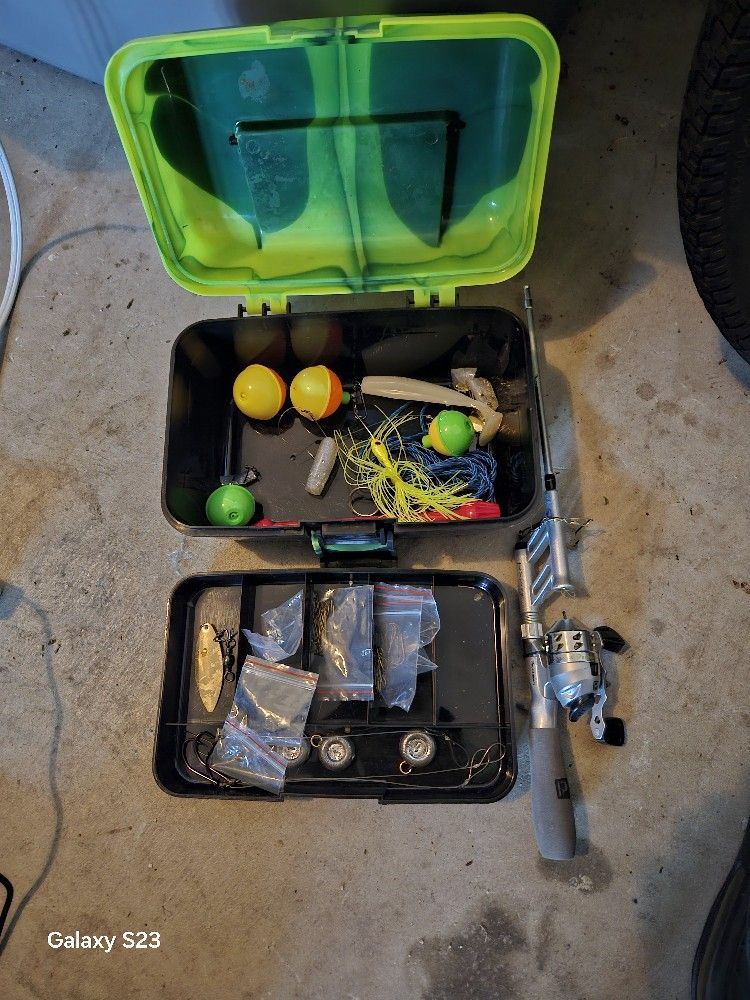 Mini Fishing Pole With Tackle Box Hooks,floats And Weights