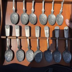 13 Colony Pewter Spoon Set With Rack