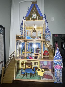 Kid Kraft Disney Princess Doll House