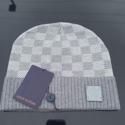 LOUIS VUITTON BEANIE
