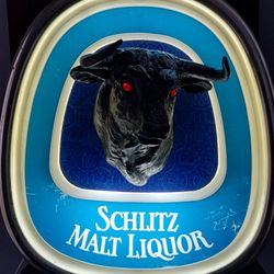 Schlitz Malt Liquor Bull lighted Sign