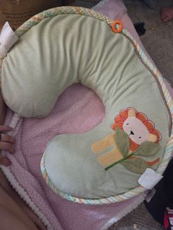 Nursing pillow