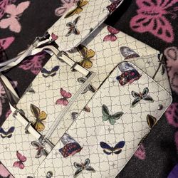 Tote Bag With Wristlet