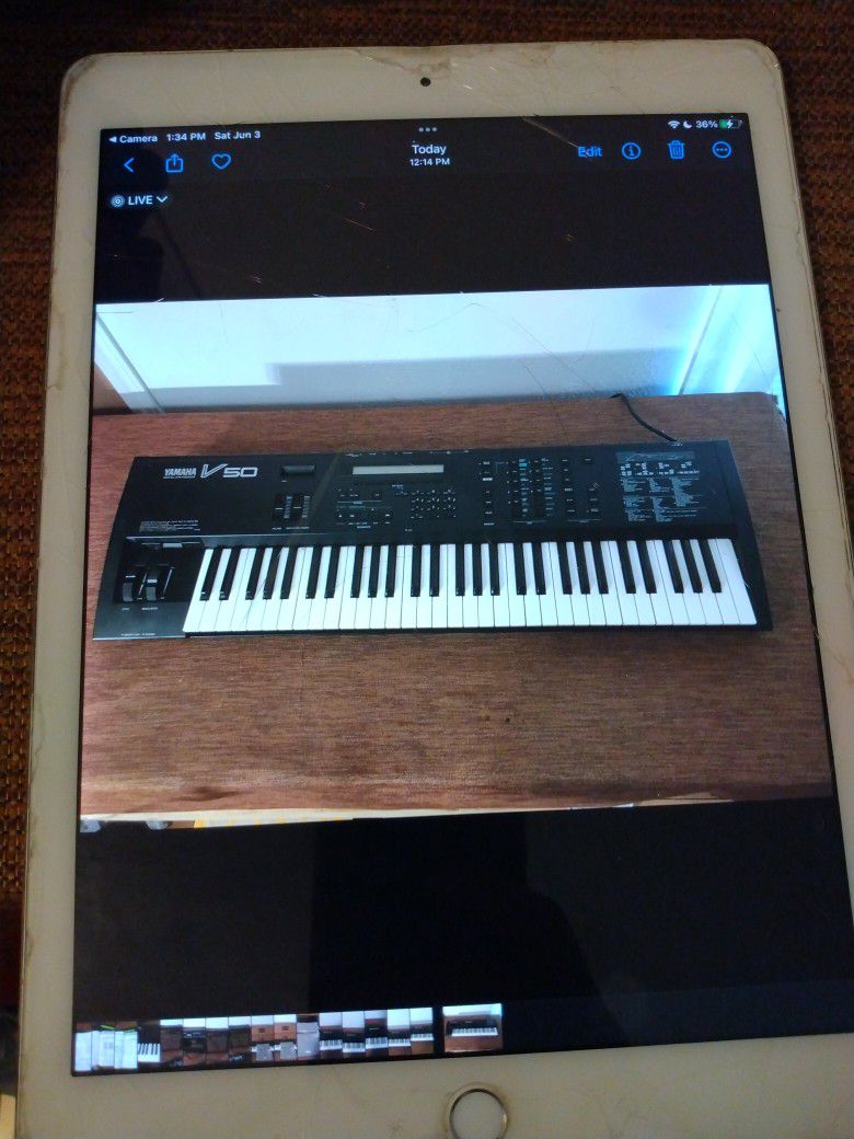 Yamaha Digital Synthesizer With Original Box