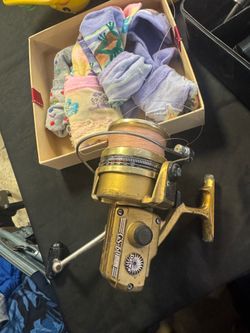 Daiwa GS-60 fspinning reel from the Gold features a distinctive gold finish and was originally manufactur