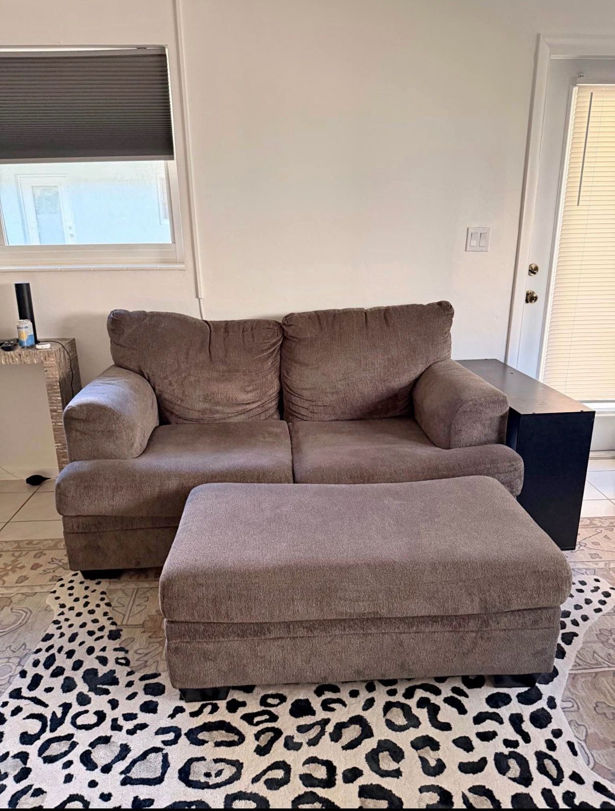 Sofa set with Ottoman