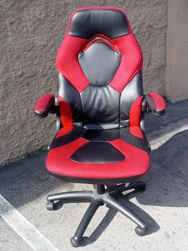Good Condition Gaming Chair