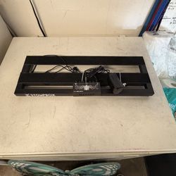 Stompbox 20" Aluminum Guitar Pedalboard & Power Supply