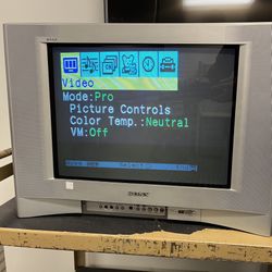 Sony Wega Trinitron TV