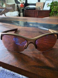 Oakley Women's Sunglasses "Commit"