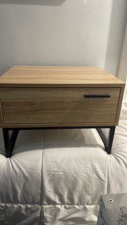 Table side/ night stand