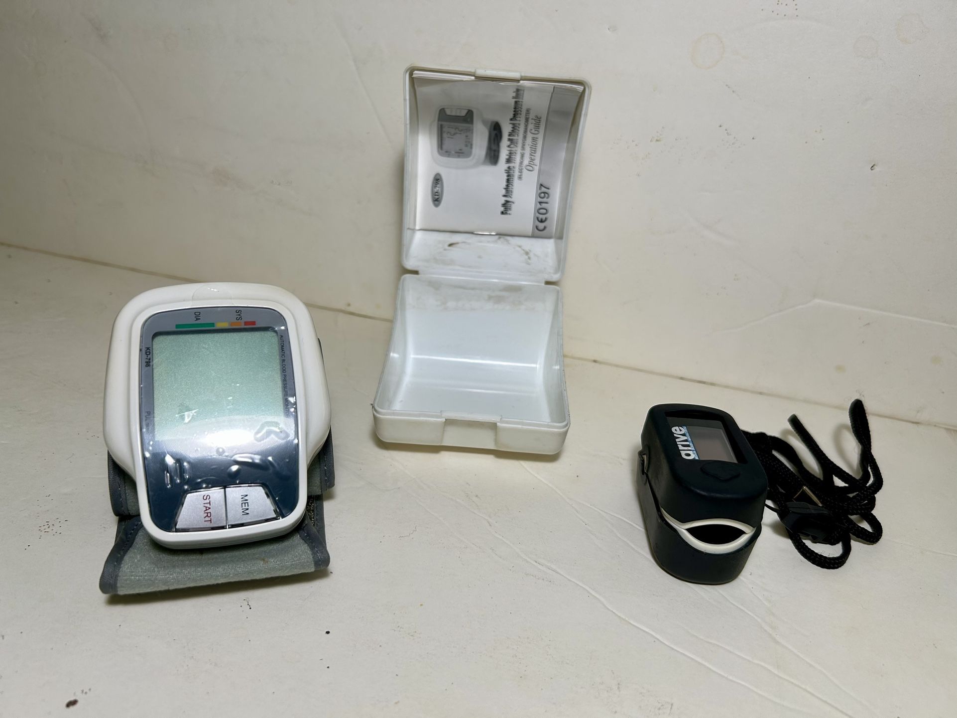 LED Wrist Blood Pressure MonitorPulse & Fingertip Pulse Oximeter By Drive, New