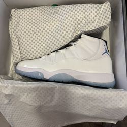 Air Jordan 11 Legend Blue 