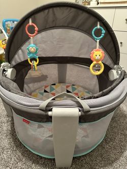 Fisher price Portable Bassinet And Play Space On The Go Baby Dome