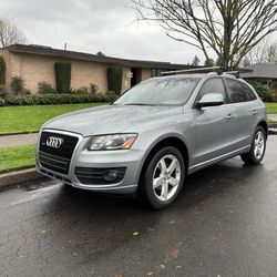 Audi Q5 2010 Premium Sport Utility 