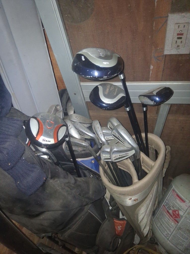 Golf Clubs And Bag Set