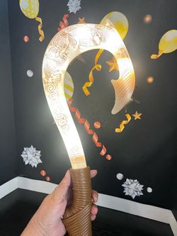 DISNEY MAUI LIGHT UP FISH HOOK - 20 INCHES - LIKE NEW