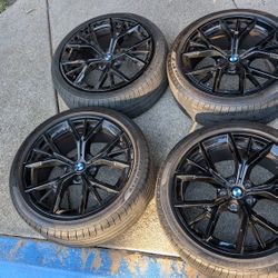 BMW 19" 845M Y-Spoke Wheels Jet Black + Pirelli Run Flat Tires