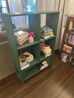 Green shelf